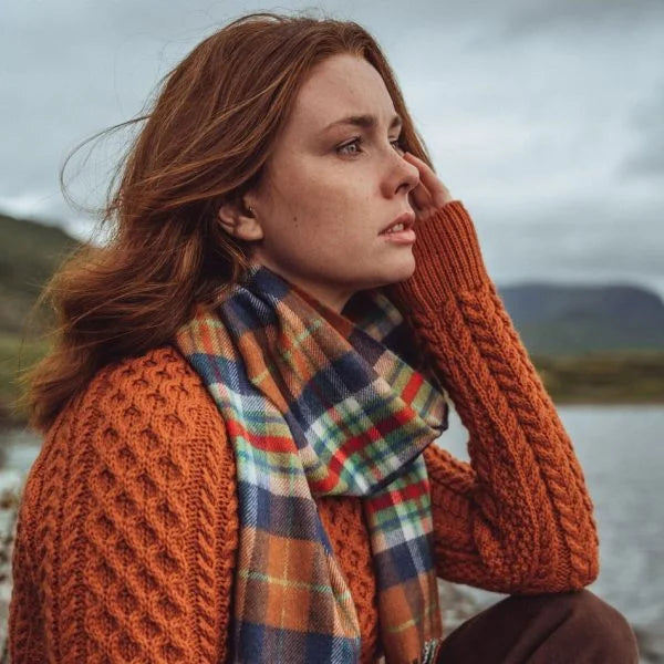 Écharpe Mérinos Carreaux Orange Marine Vert Rouge