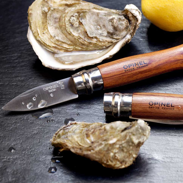 couteau à huître de poche est performant et pratique pour ouvrir les huîtres creuses et plates.