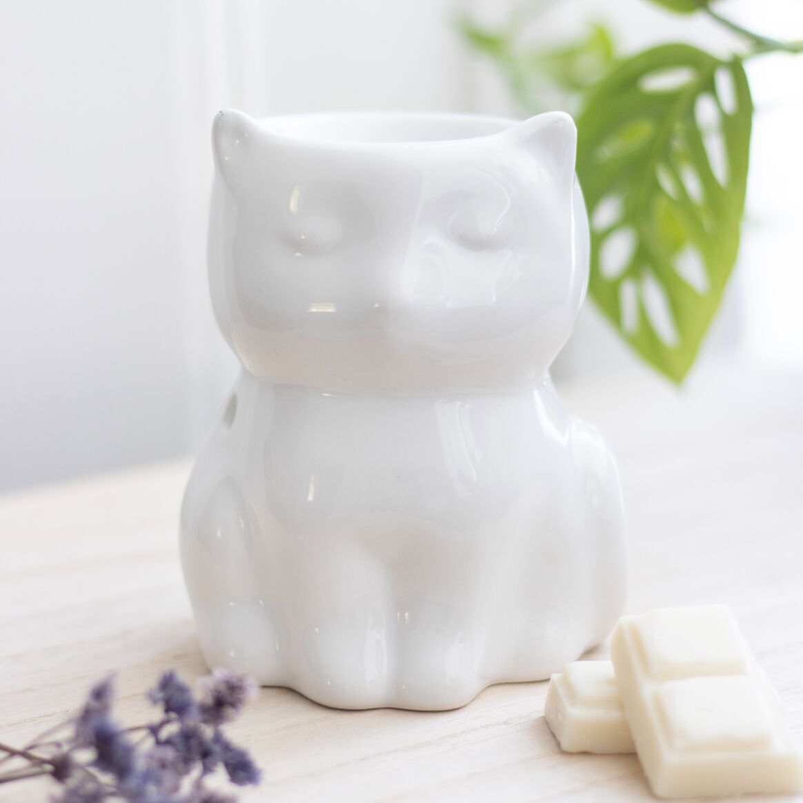Quemador de perfume de gato blanco