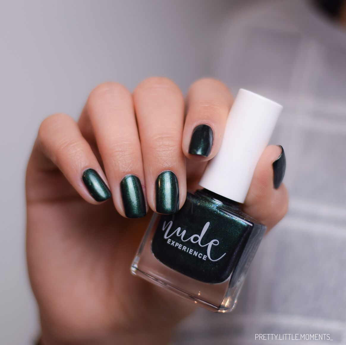 Farfaraway Vernis À Ongles vert pailleté