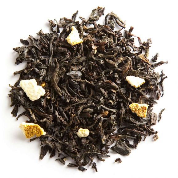  Explorez le Goût Russe 7 agrumes, un mélange de thé noir et d'agrumes inspiré de la tradition russe. Ce subtil assemblage évoque le citron, citron vert, orange douce, orange amère, pamplemousse, bergamote et mandarine. Créé par Palais des Thés, il célèbre le riche patrimoine des thés russes, mêlant les traditions chinoises et indiennes. Découvrez cette fusion de saveurs dans nos créations inspirées du goût russe.