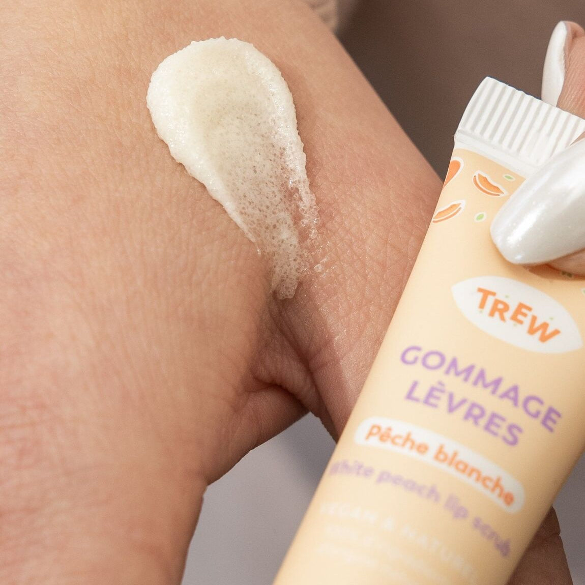 Gommage lèvres Pêche Blanche