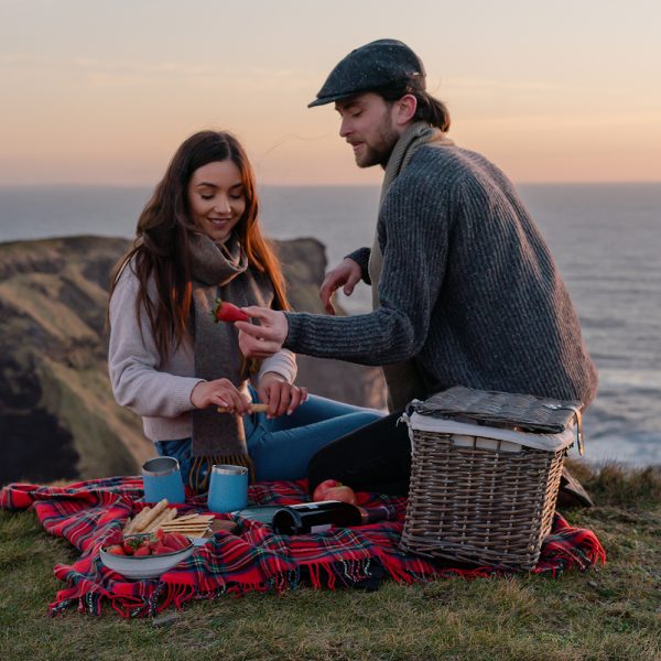 Plaid en Laine D'agneau Tartan Royal Stewart  - John Hanly