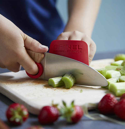 apprendre à couper et cuisiner enfant couteau