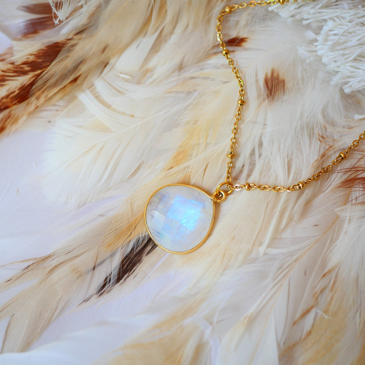 Collier Justine pierre de lune Ginandger