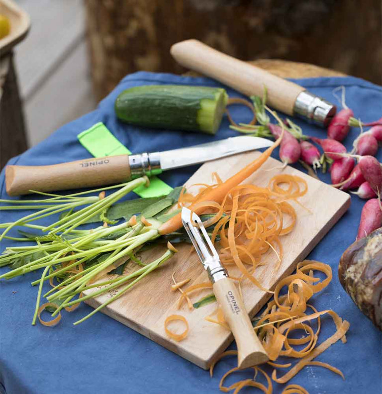 kit opinel cuisine à l'extérieur camping