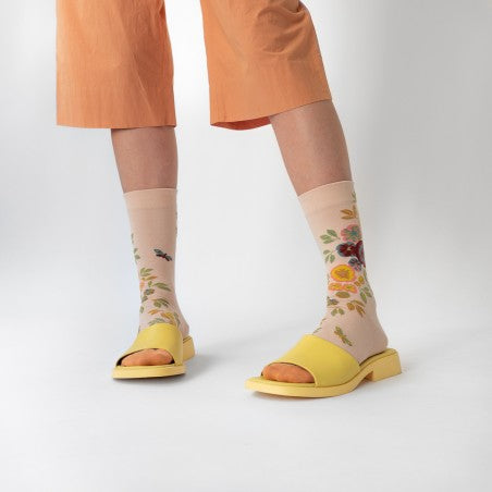 Pansy Pink Button Socks