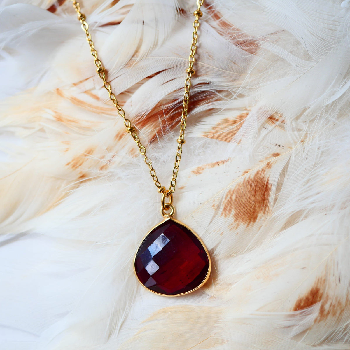 Collier Justine grenat Ginandger