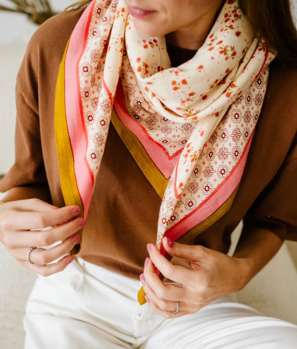 Foulard en coton Itsi Pétale