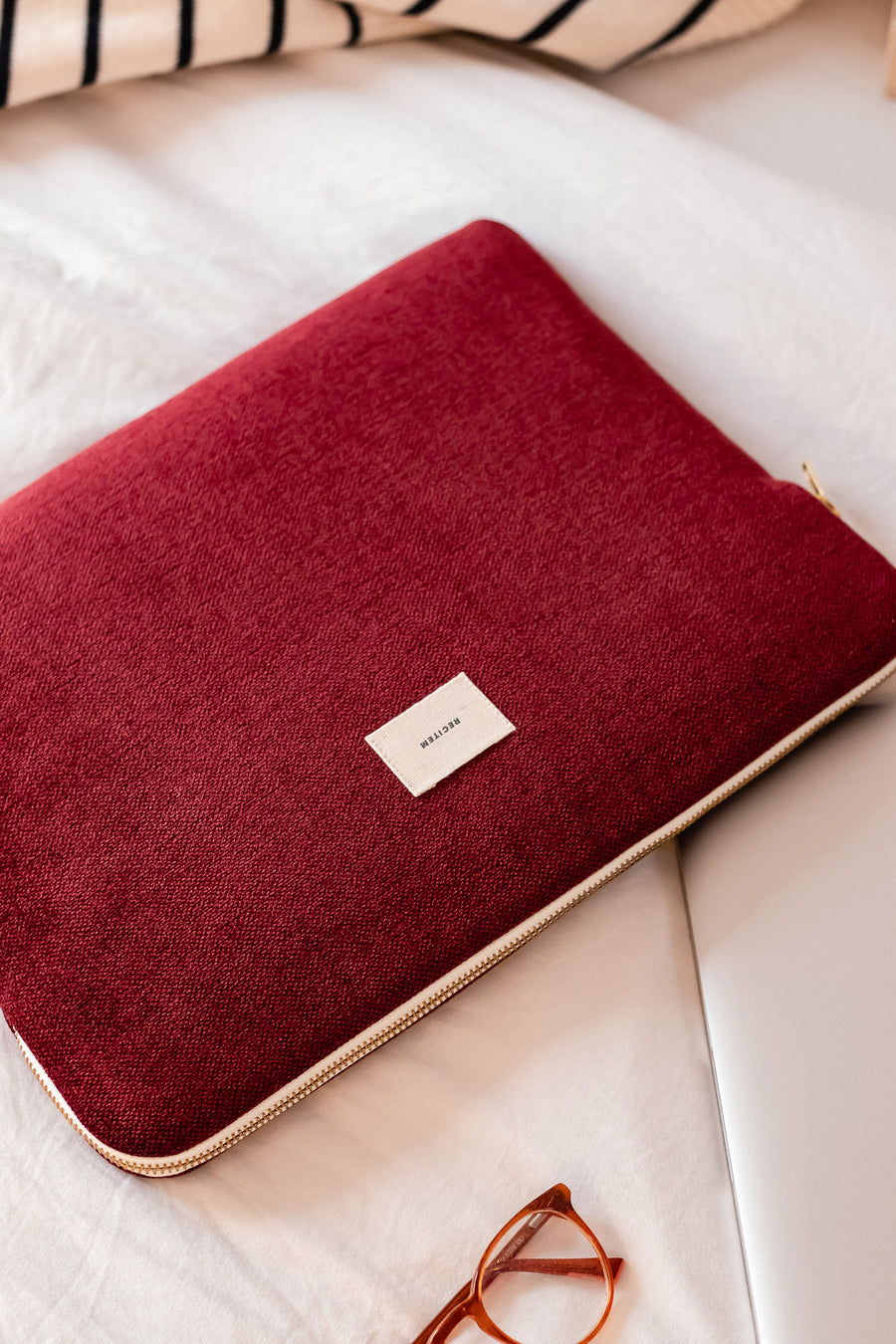 tablette sofia bordeaux en velours made in europe