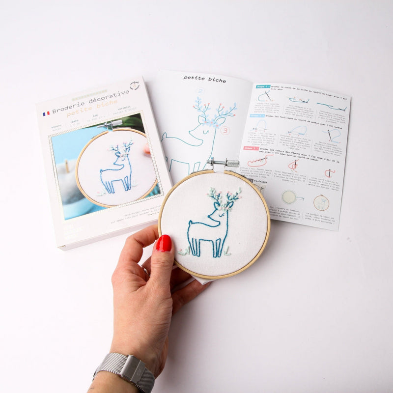Broderie Décorative Petite Biche