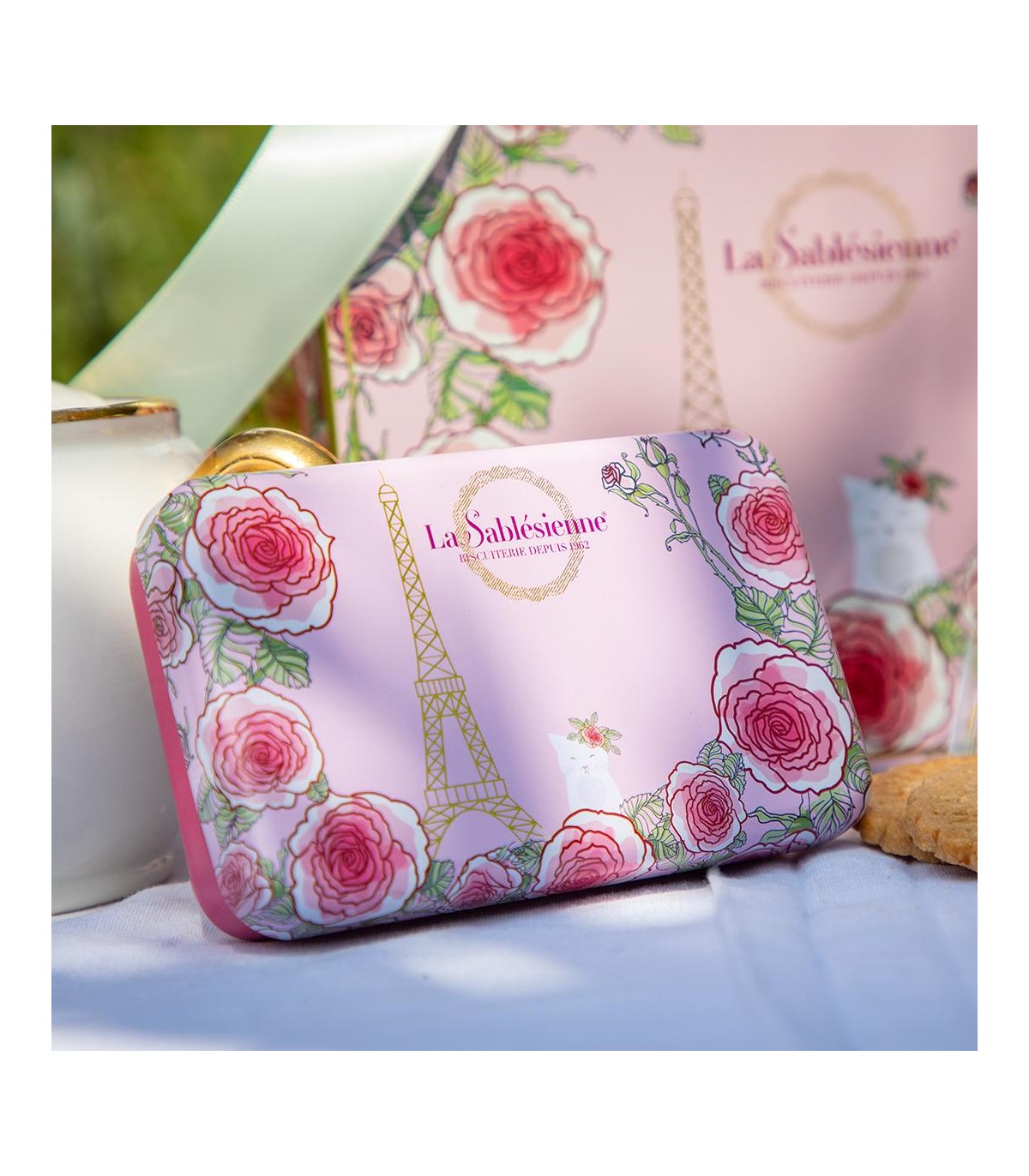 boite de sablés chat rose tour eiffel french gifts