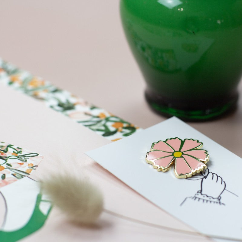 Pin's Cosmos en Laiton