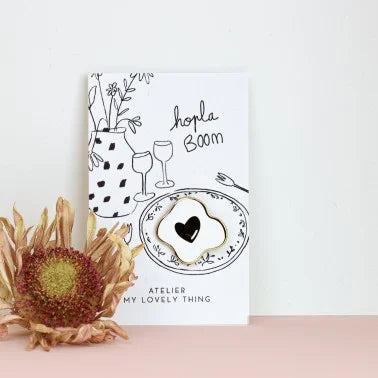 Pin's Hopla Boom en laiton